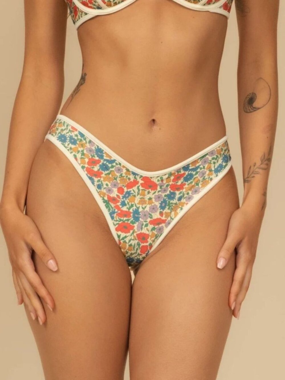 New! Montce Florencia Floral Binded Lulu Bikini Bottom Medium NO STICKER